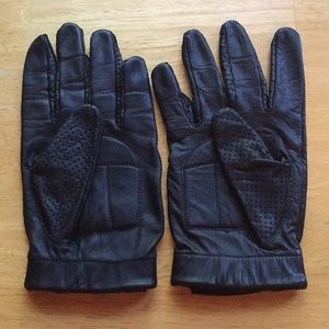 BUCATI leather gloves in good condition